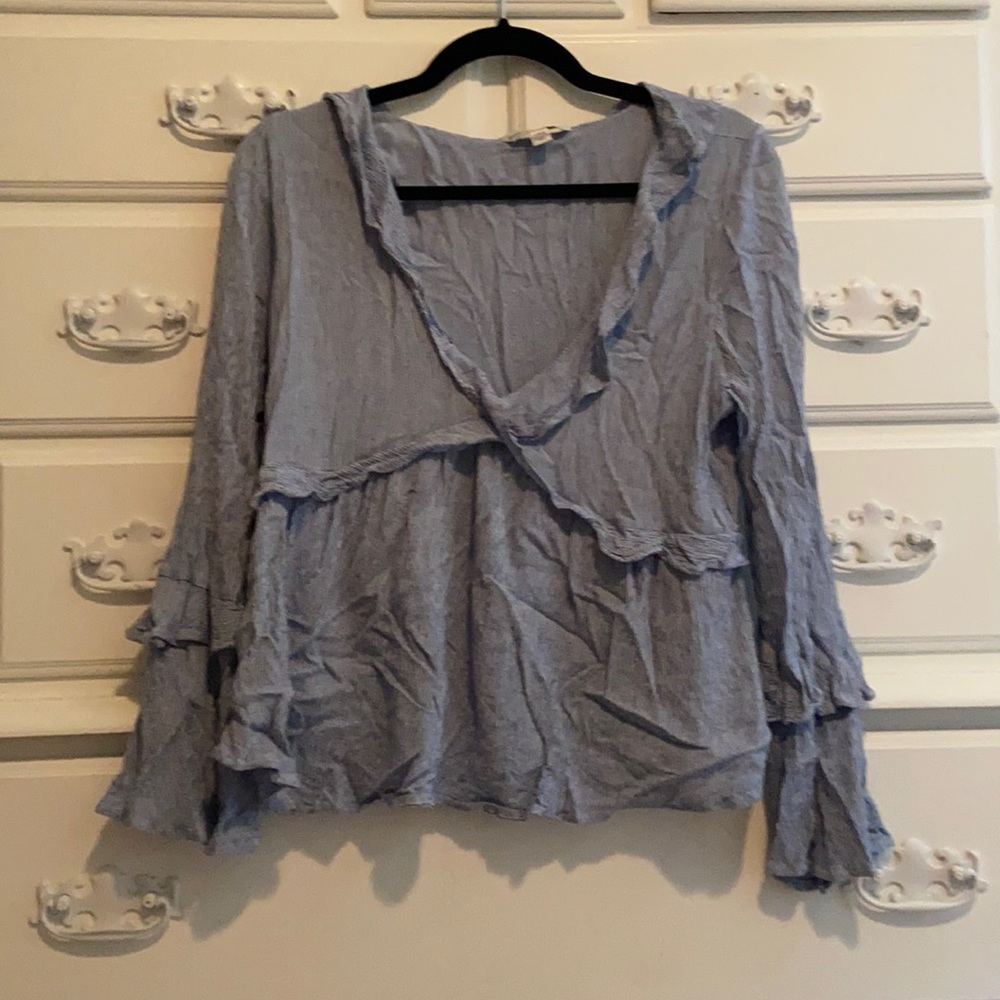 AMERICAN EAGLE FLOWY BLOUSE